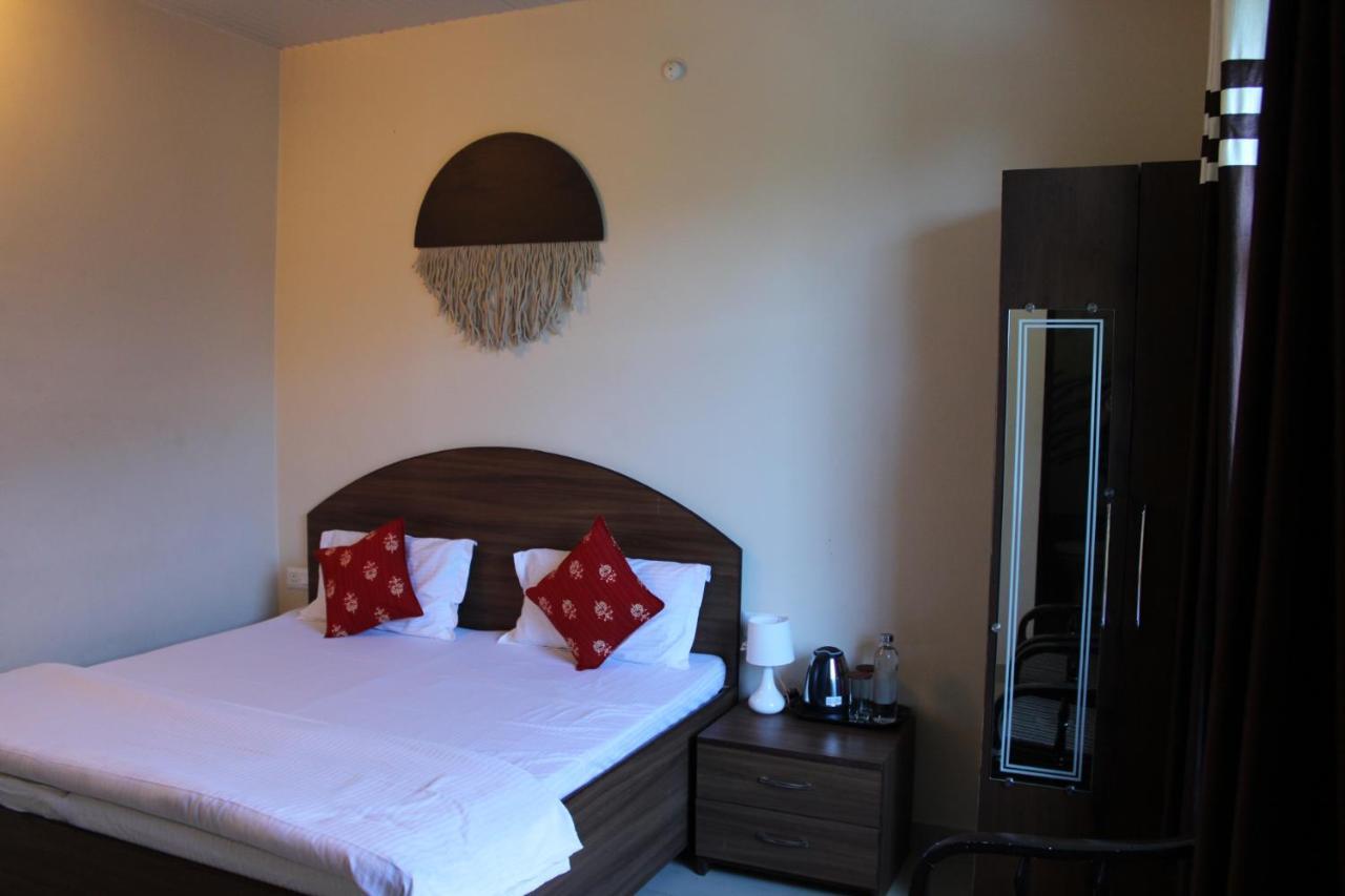 Aditya Homestay Bir-Billing Surrounded By Mountains Exteriér fotografie