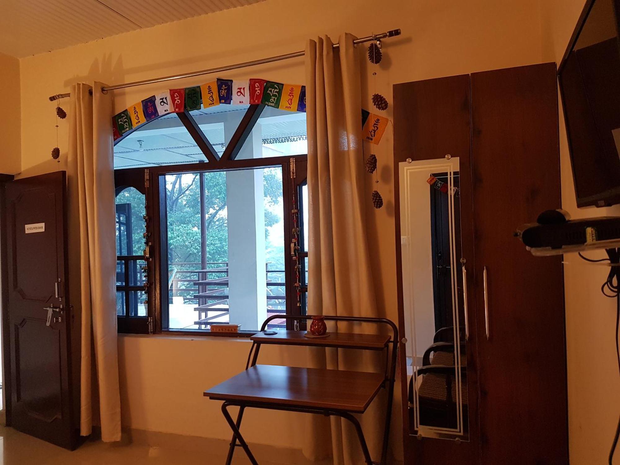 Aditya Homestay Bir-Billing Surrounded By Mountains Exteriér fotografie