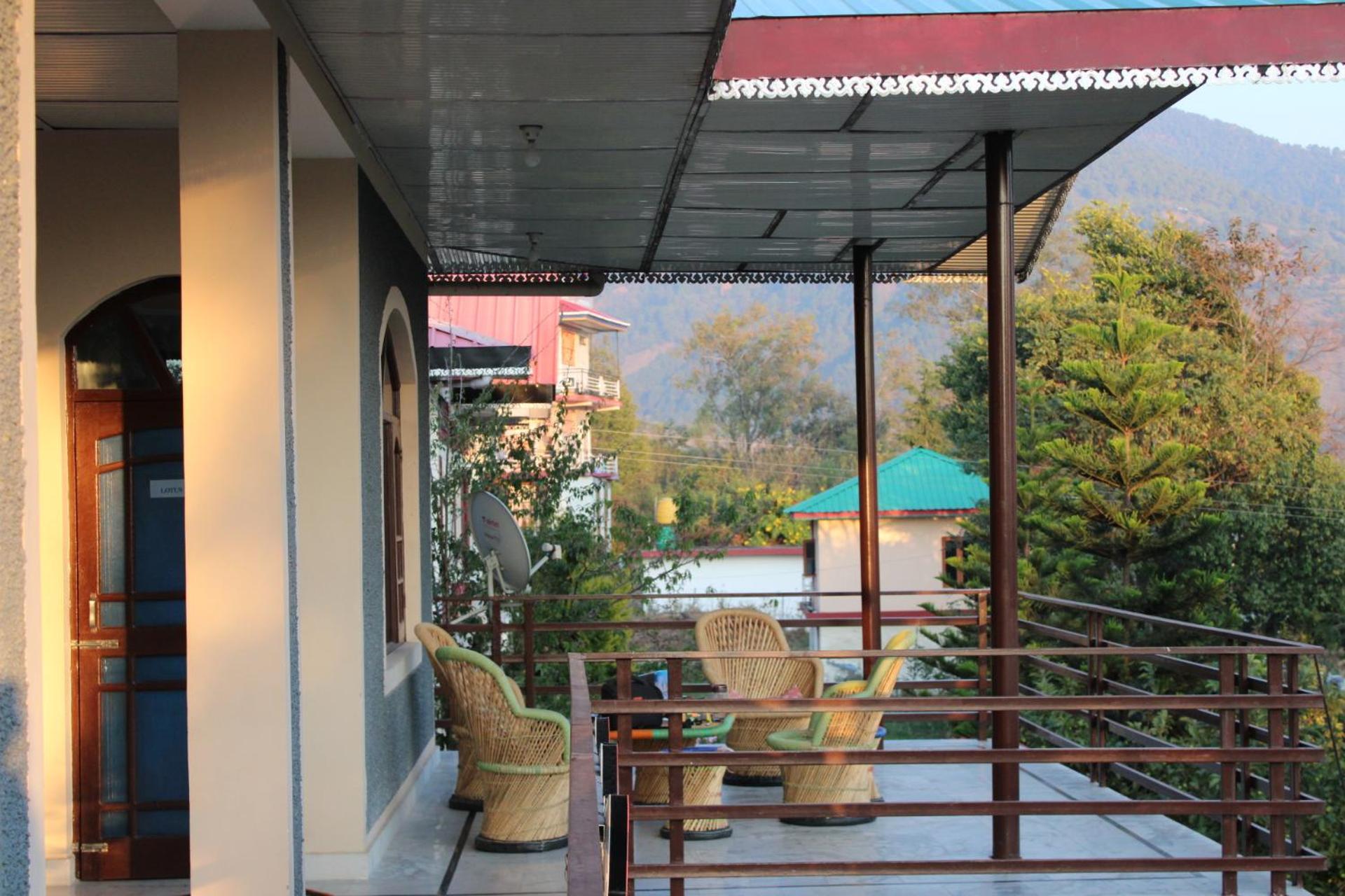 Aditya Homestay Bir-Billing Surrounded By Mountains Exteriér fotografie
