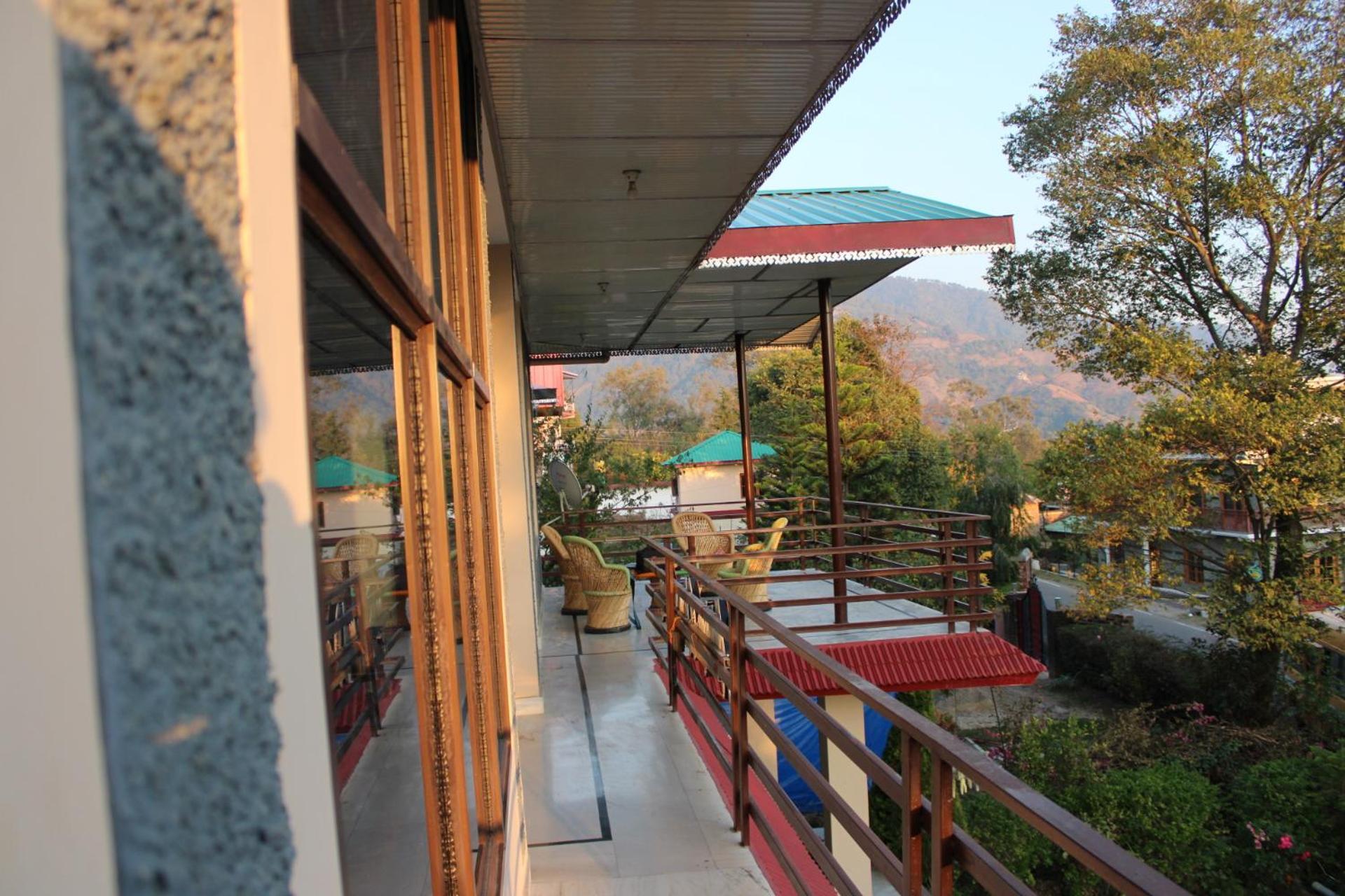 Aditya Homestay Bir-Billing Surrounded By Mountains Exteriér fotografie